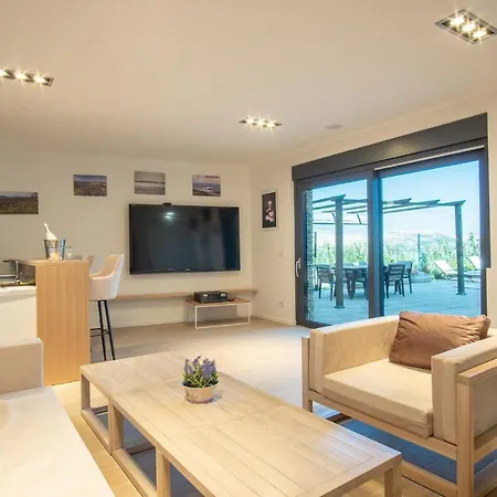 Perla Nera Wellness Escape Villa